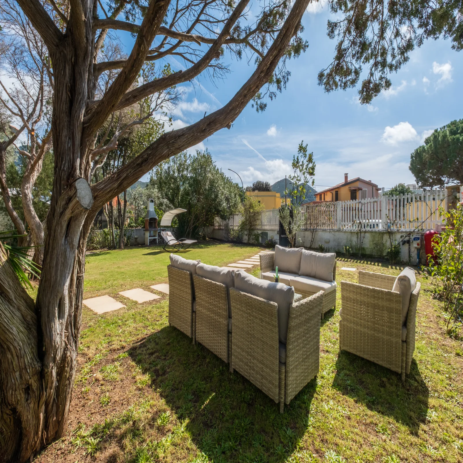 [Splendida villa] giardino privato•spiaggia di fronte•parcheggio - foto 24